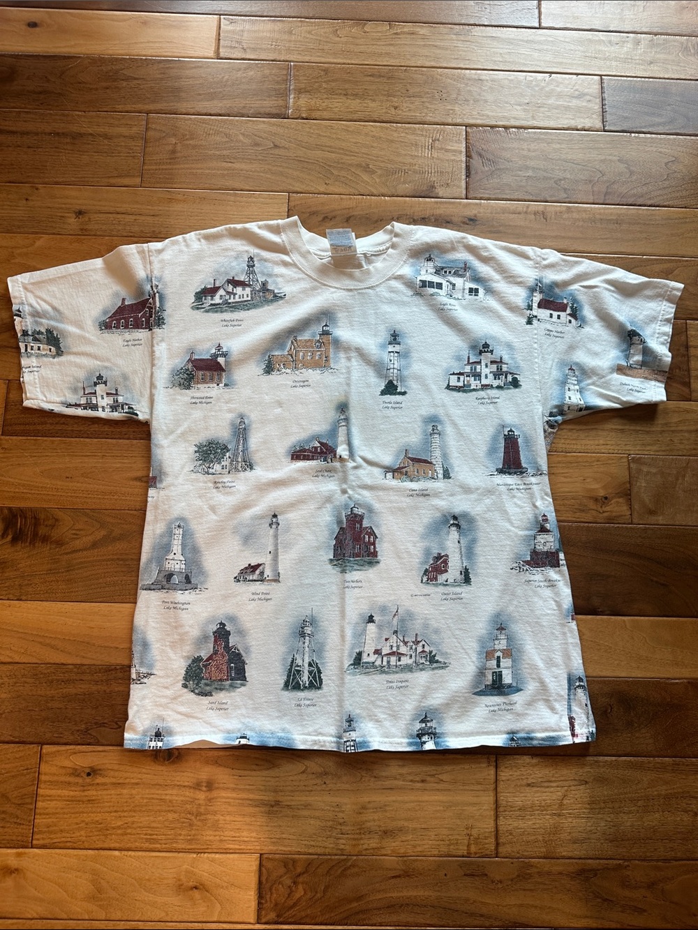 Vtg Gildan Allover print lighthouse t. Sz xl